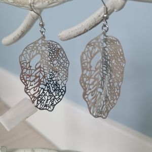 Silver leaf earrings